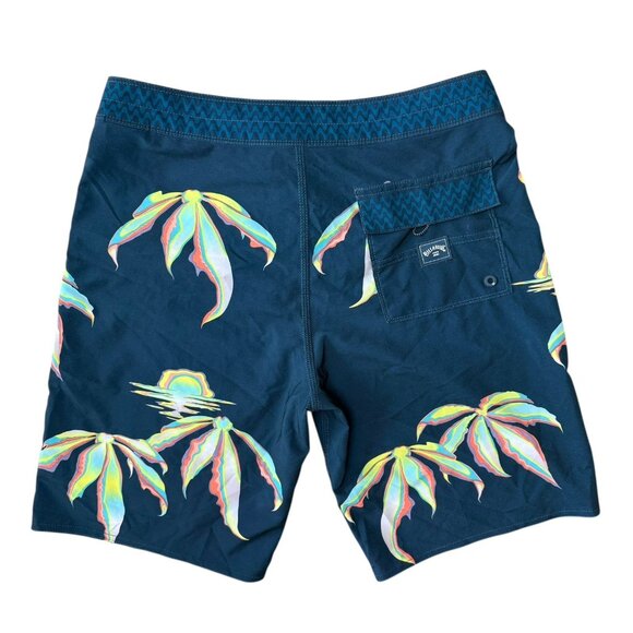 NWOT Billabong Boardshorts All Day Layback Shorts Volley Swimming Trunks Mens 30 - Picture 2 of 7